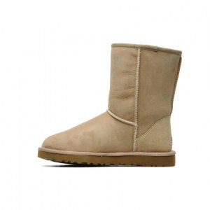 UGG CLASSIC SHORT SAND