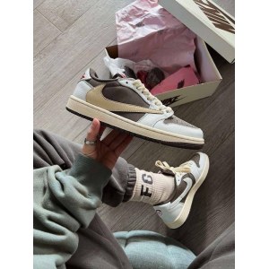 NIKE AIR JORDAN 1 LOW X TRAVIS SCOTT