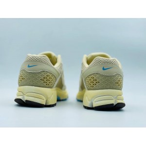 NIKE AIR ZOOM VOMERO 5