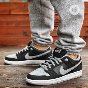 Nike SB Dunk Low