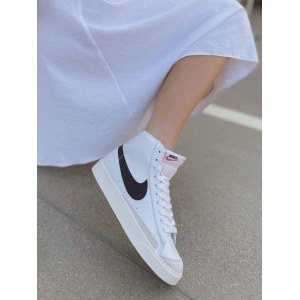 Nike Blazer mid