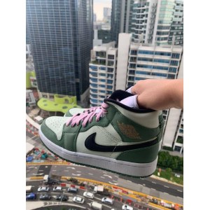 Nike Air Jordan 1