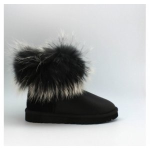 UGG Fox Fur Black Edition 