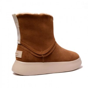 UGG CLASSIC SHORT BOOM BOOTIE CHESTNUT