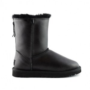 UGG CLASSIC SHORT ONE ZIP BLACK