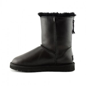 UGG CLASSIC SHORT ONE ZIP BLACK