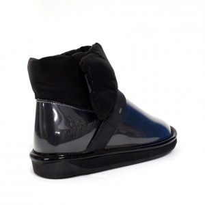 UGG CLEAR QUILTY BOOTS BLACK