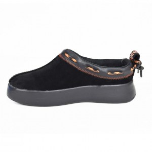 UGG CLASSIC BOOM SLIP-ON BLACK