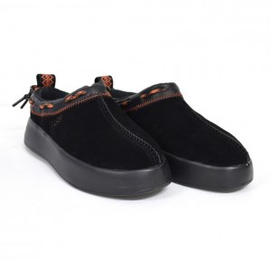 UGG CLASSIC BOOM SLIP-ON BLACK