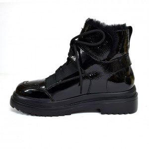 UGG MARTIN PATENT BLACK