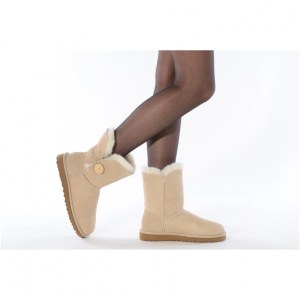 UGG BAILEY BUTTON SAND