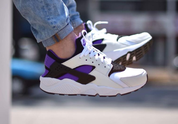 http://shoesbrend.ru/images/upload/Chaussure-Nike-Air-Huarache-91-QS-White-Purple-Punch-on-feet%20(1).jpg